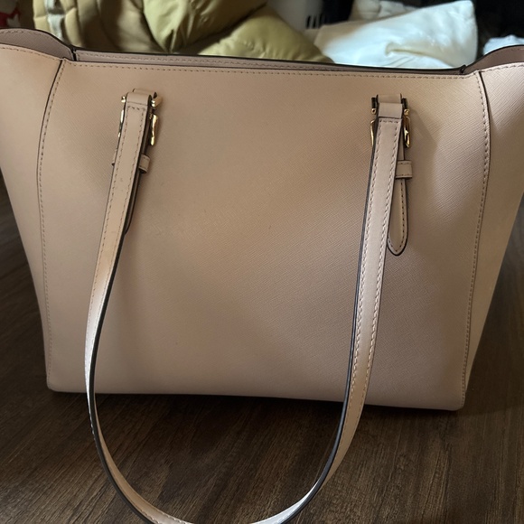 Pink Michael Kors purse, comes with clutch - Picture 2 of 5